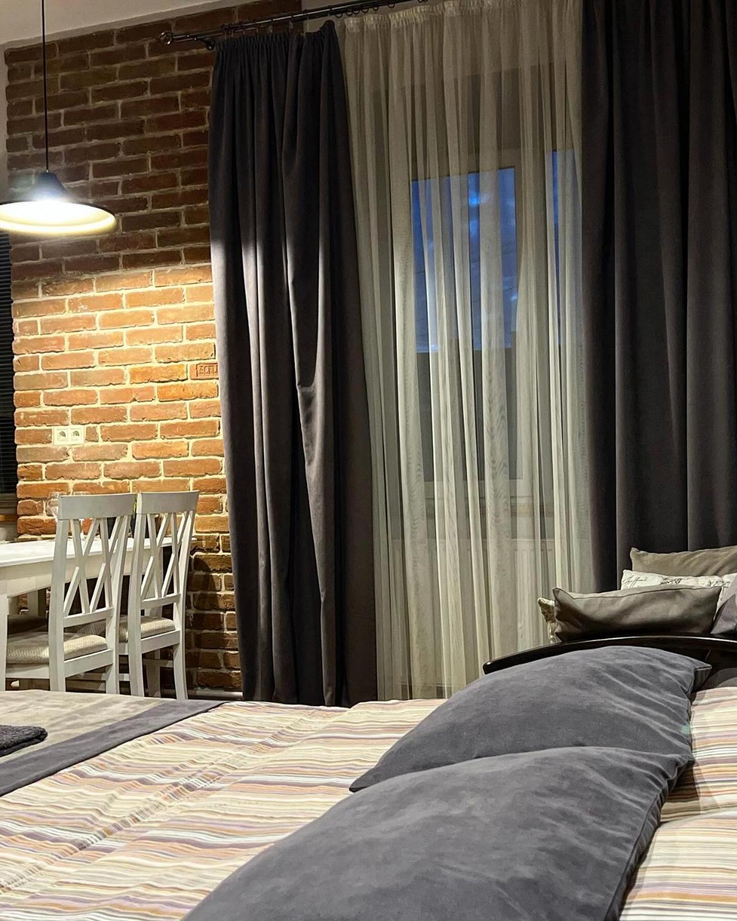 Vip Apartments ! Lviv Extérieur photo