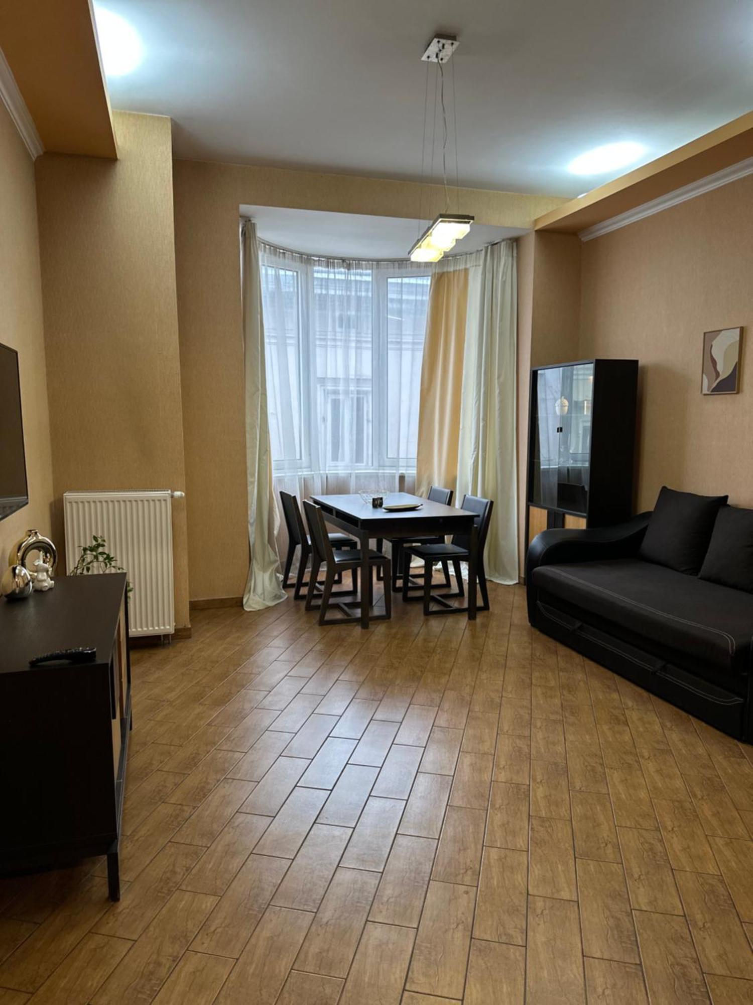 Vip Apartments ! Lviv Extérieur photo